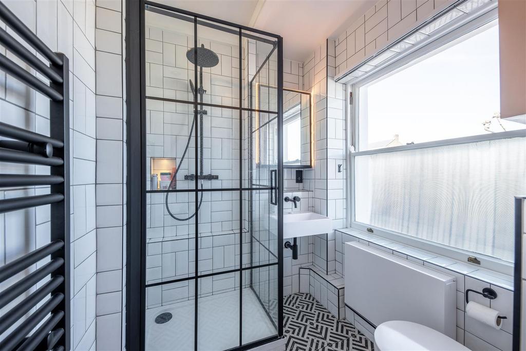 3 at 87 hamilton terrace 2962 shower.jpg