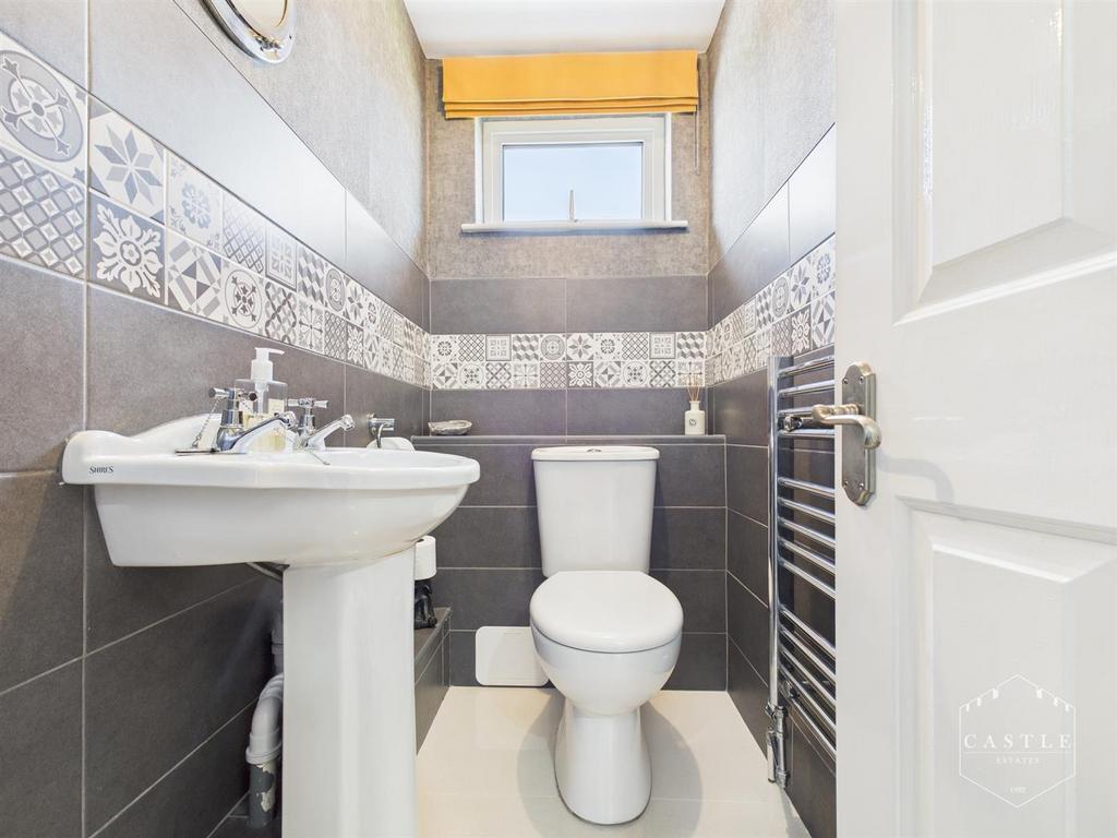 Guest cloakroom