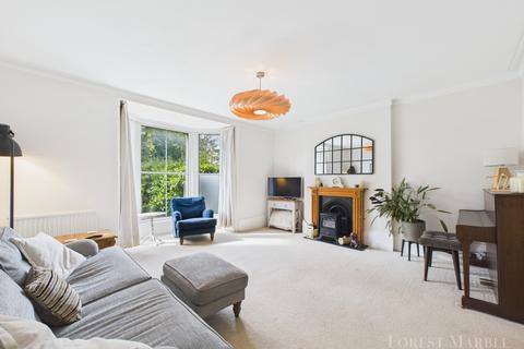 6 bedroom semi-detached house for sale, Bath Road, Frome