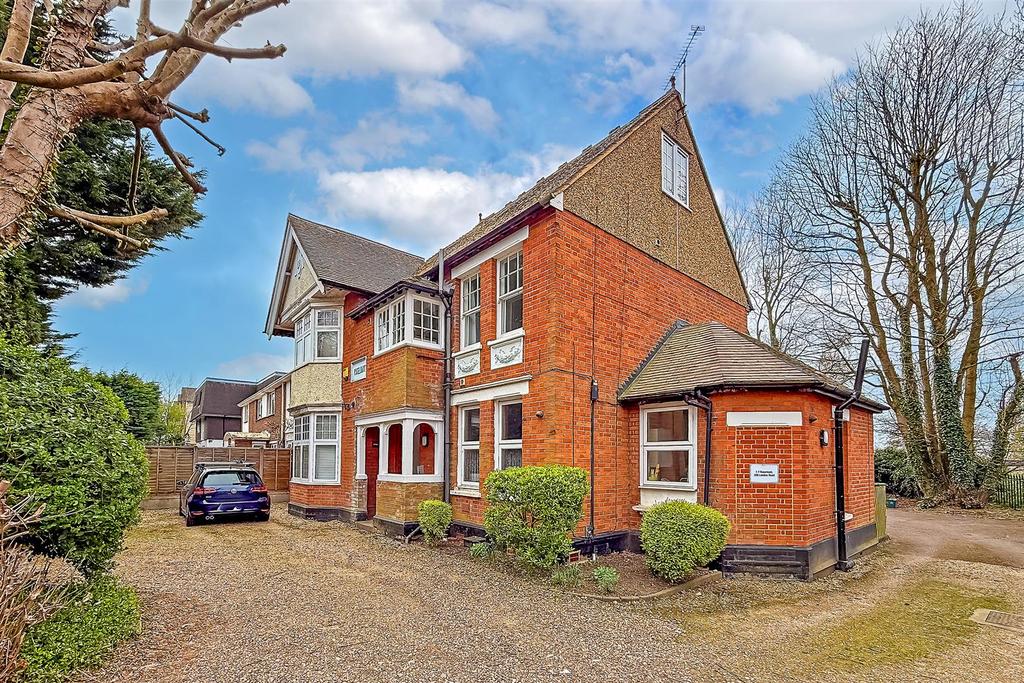 228 London Road-1.jpg