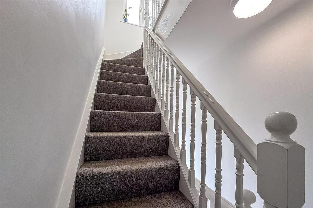 228 London Road-10.jpg
