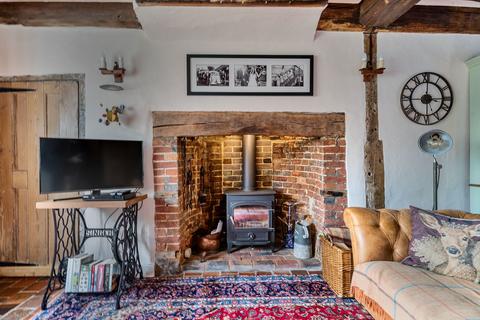 3 bedroom cottage for sale, Billhurst Cottages, Lingfield RH7