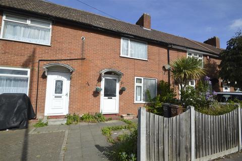 3 bedroom terraced house for sale, Porters Avenue