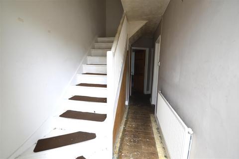 3 bedroom terraced house for sale, Porters Avenue