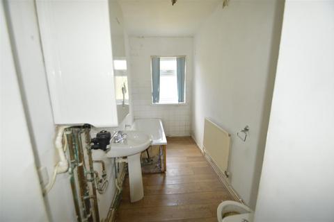 3 bedroom terraced house for sale, Porters Avenue