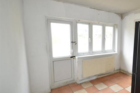 3 bedroom terraced house for sale, Porters Avenue