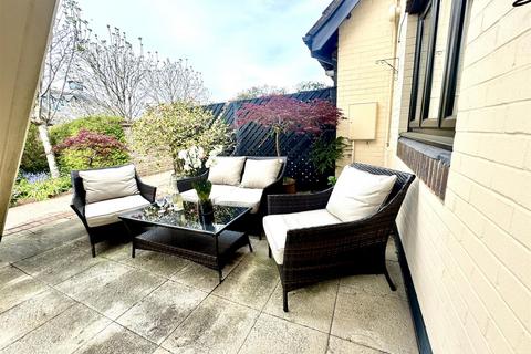 2 bedroom house for sale, Shamrock Way, Hythe, Southampton