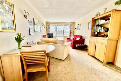 1 bedroom flat for sale, Brinton Lane, Hythe, Southampton