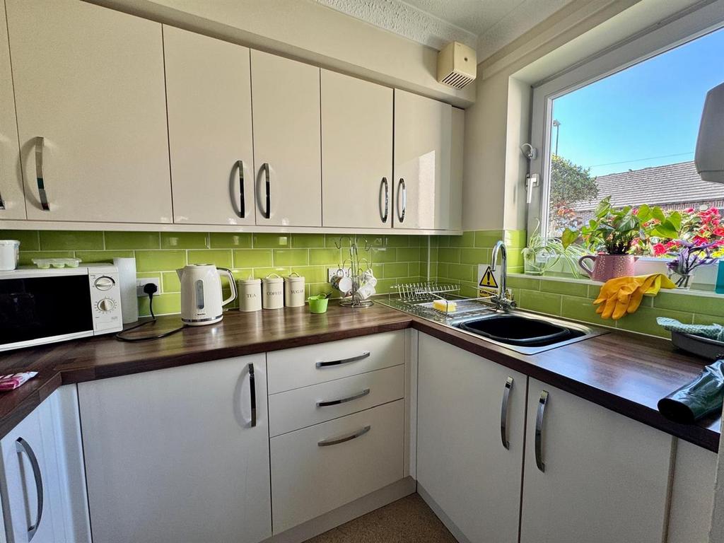Communal Kitchen