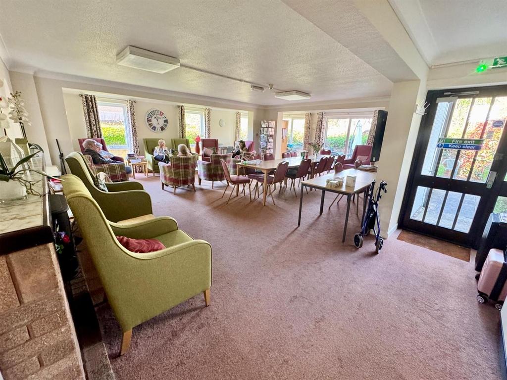 Communal Lounges