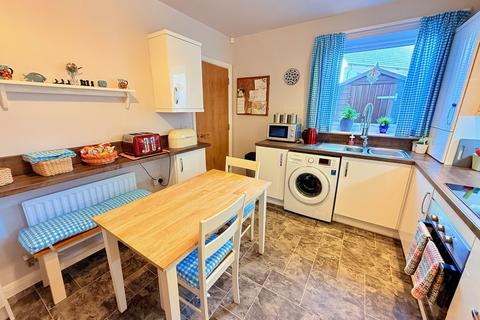 2 bedroom end of terrace house for sale, Richard Whiteley Drive, Shipley BD17