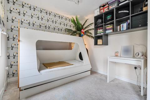 8 Tidman Road, Reading, RG2 0DE