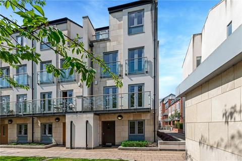 6 Kings Pool Walk, York, YO1 7NA