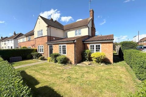 53 Dudley Road, Feltham, TW14 8EJ