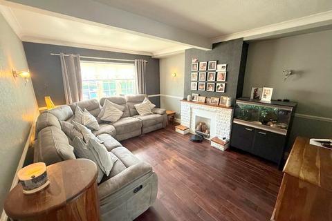 53 Dudley Road, Feltham, TW14 8EJ