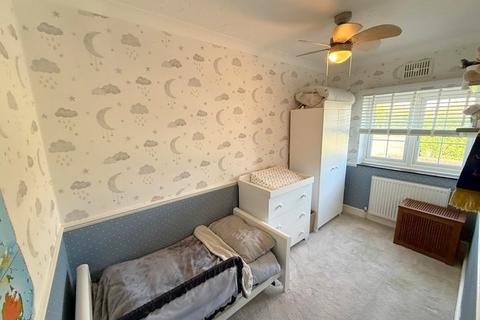 53 Dudley Road, Feltham, TW14 8EJ