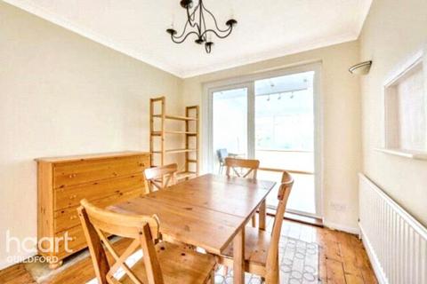 4 bedroom detached house for sale, Beckingham Road, Guildford