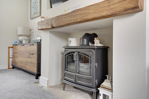 9 Hurst Hill, Chatham, ME5 9BX