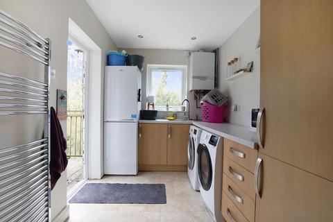 9 Hurst Hill, Chatham, ME5 9BX