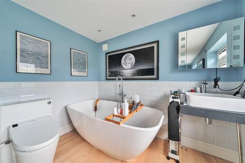 2 South Bank Terrace, Surbiton, KT6 6DG
