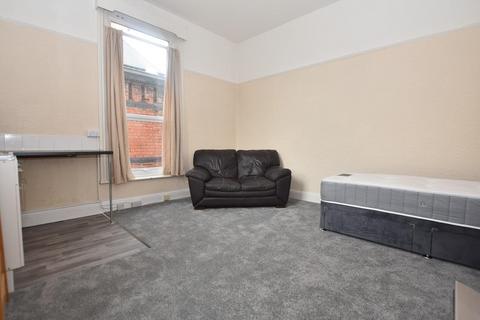 1 bedroom flat to rent, Flat 2 - 26 Gladstone Road, Chesterfield, Derbyshire