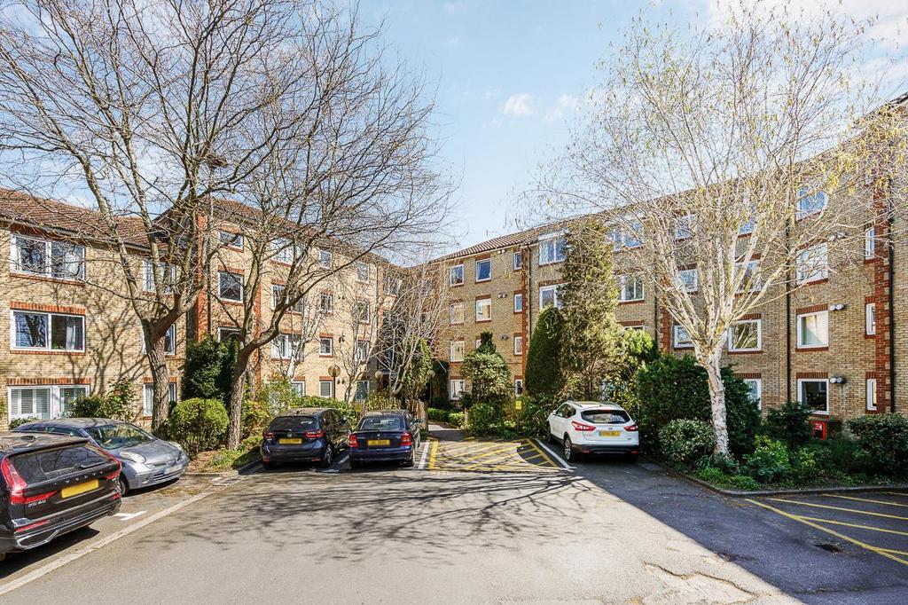 Flat 92, Homecross House-2.jpg