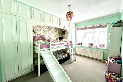 73 Reynolds Avenue, Chessington, KT9 2LQ