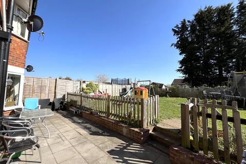 73 Reynolds Avenue, Chessington, KT9 2LQ