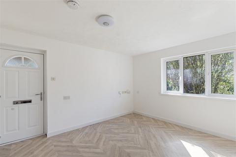 undefined, Kings Road, Petersfield