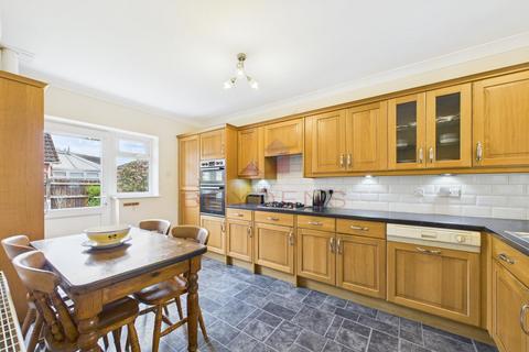 10 Bloom Close, Frinton-on-sea, CO13 0HA