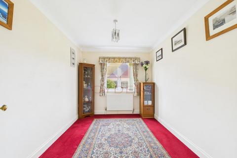 10 Bloom Close, Frinton-on-sea, CO13 0HA