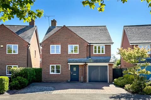 Steele Crescent, Littlehampton, West Sussex