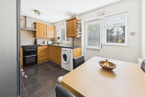12 Vulcan Way, Abbeymead, Gloucester, GL4 5JQ