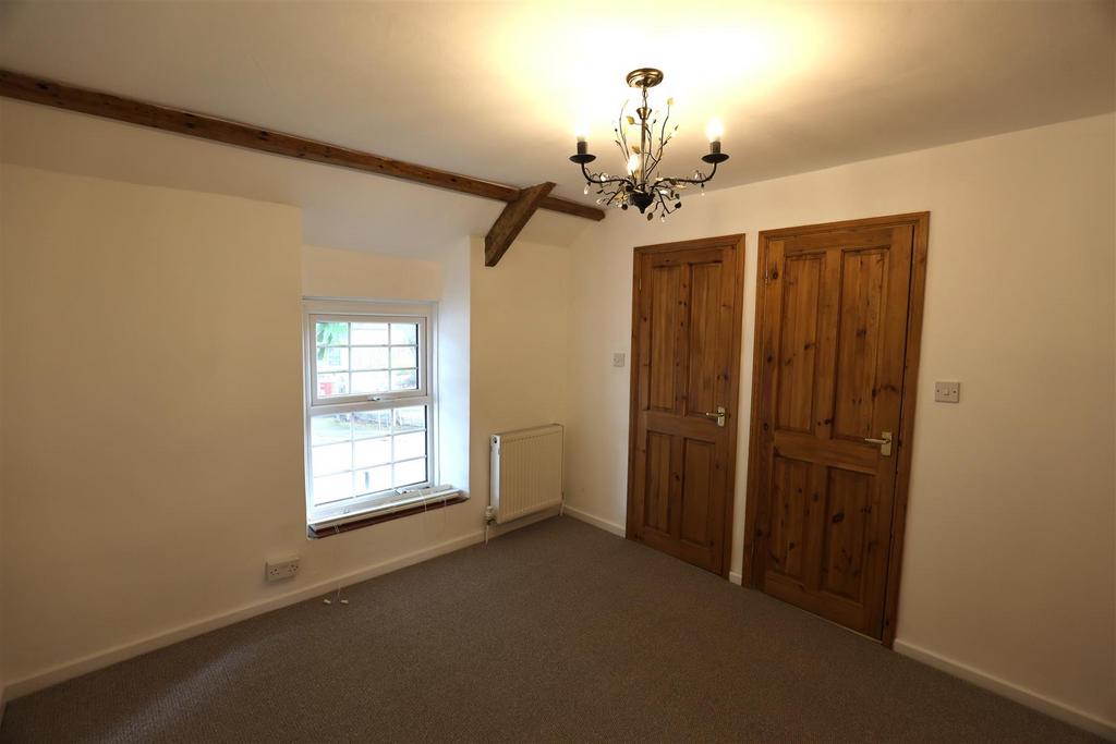 3 r5 a2752.jpg
