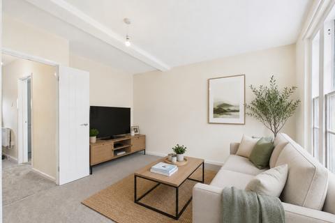 2 bedroom flat to rent, High Street, Tewkesbury, Gloucestershire, GL20