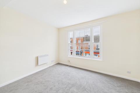 2 bedroom flat to rent, High Street, Tewkesbury, Gloucestershire, GL20