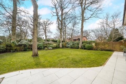 Petworth, 4 Squirrel Keep, West Byfleet, KT14 6PD