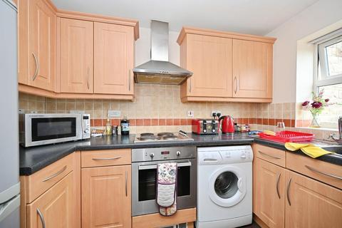 2 bedroom apartment for sale, Waters Walk, Apperley Bridge
