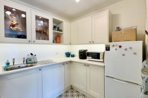 1 bedroom retirement property for sale, The Maltings, Newbury RG14