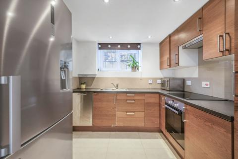 2 bedroom flat to rent, Eliot Hill London SE13