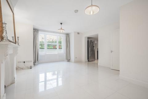2 bedroom flat to rent, Eliot Hill London SE13