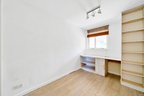 24 Felmer Drive, Kings Worthy, Winchester, SO23 7PY