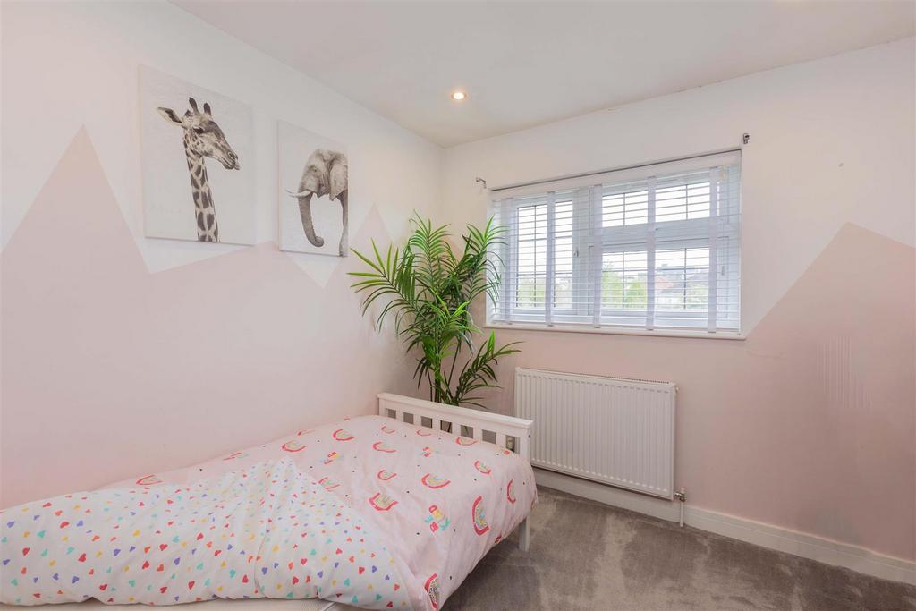 340 Cippenham Lane-18.jpg