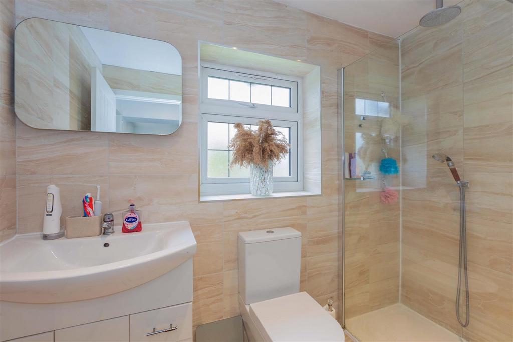 340 Cippenham Lane-20.jpg