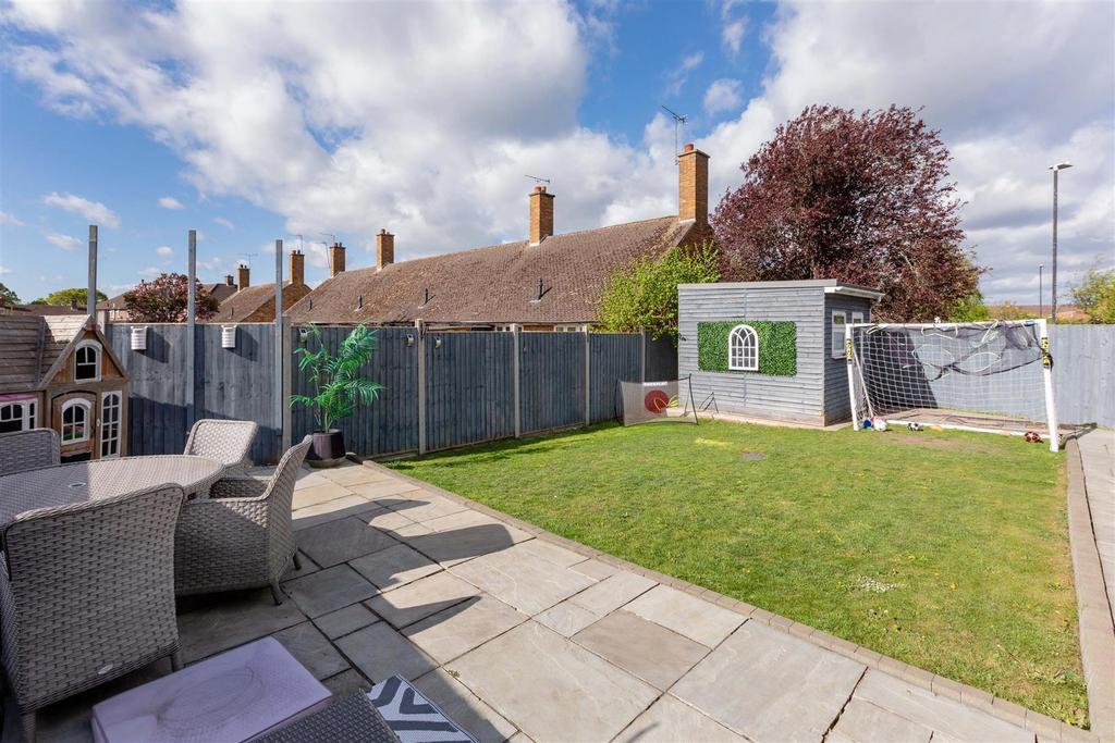 340 Cippenham Lane-4.jpg