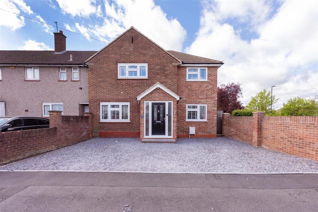 340 Cippenham Lane-6.jpg
