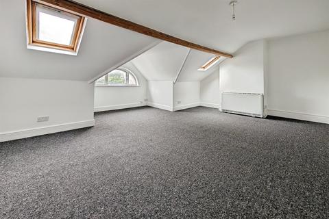 3 bedroom flat to rent, Southampton SO17