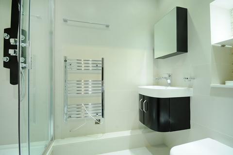 3 bedroom apartment to rent, St John&#39;s Wood Park, London NW8