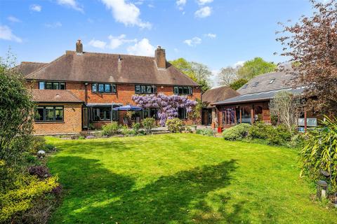 92 Fir Tree Road, Banstead, SM7 1NQ