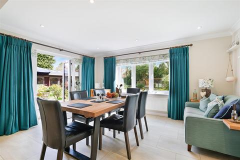 92 Fir Tree Road, Banstead, SM7 1NQ